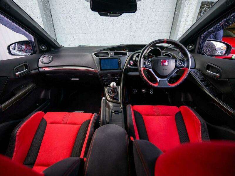 A 2016 HONDA CIVIC I-VTEC TYPE R GT A 2016 HONDA CIVIC I-VTEC TYPE R GT