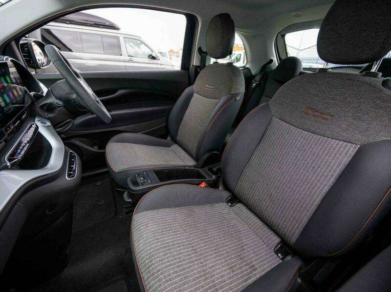 2022 FIAT 500 2022 FIAT 500