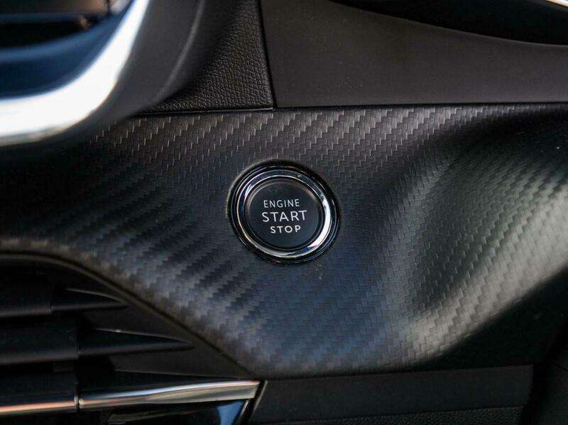 2021 PEUGEOT 208 2021 PEUGEOT 208