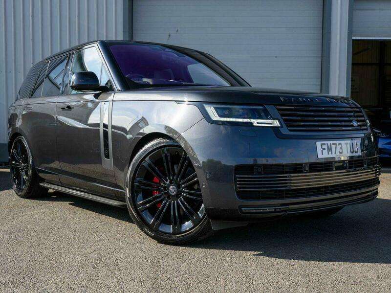 A 2023 LAND ROVER RANGE ROVER 3.0 D350 MHEV SV SUV 5dr Diesel Auto 4WD Euro 6 (s/s) (350 ps) A 2023 LAND ROVER RANGE ROVER 3.0 D350 MHEV SV SUV 5dr Diesel Auto 4WD Euro 6 (s/s) (350 ps)