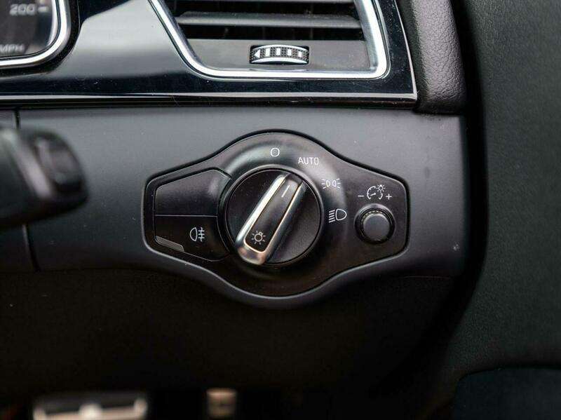 2013 AUDI RS5 2013 AUDI RS5