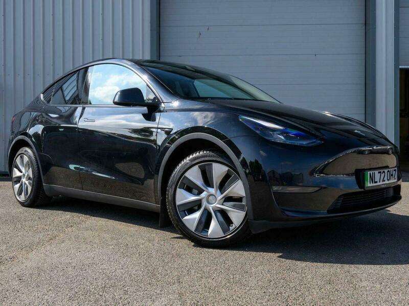 A 2022 TESLA MODEL Y (Dual Motor) Long Range SUV 5dr Electric Auto 4WDE (384 bhp) A 2022 TESLA MODEL Y (Dual Motor) Long Range SUV 5dr Electric Auto 4WDE (384 bhp)