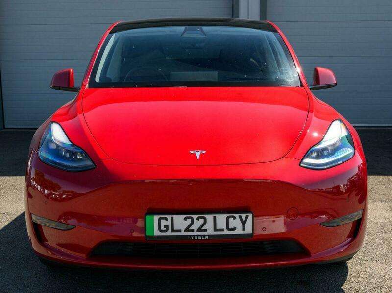 A 2022 TESLA MODEL Y (Dual Motor) Long Range SUV 5dr Electric Auto 4WDE (384 bhp) A 2022 TESLA MODEL Y (Dual Motor) Long Range SUV 5dr Electric Auto 4WDE (384 bhp)