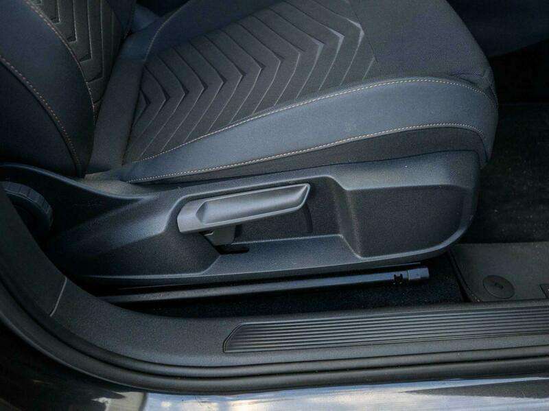 2023 CUPRA BORN 2023 CUPRA BORN