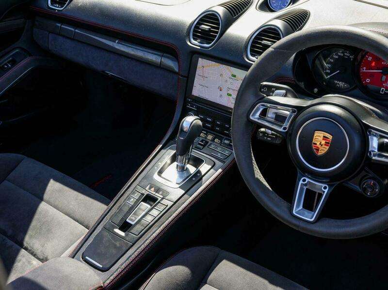 2018 PORSCHE BOXSTER 2018 PORSCHE BOXSTER