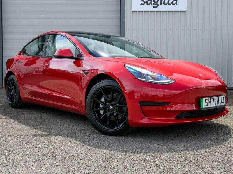 A 2021 TESLA MODEL 3 Standard Range Plus Saloon 4dr Electric Auto RWD (241 bhp) A 2021 TESLA MODEL 3 Standard Range Plus Saloon 4dr Electric Auto RWD (241 bhp)