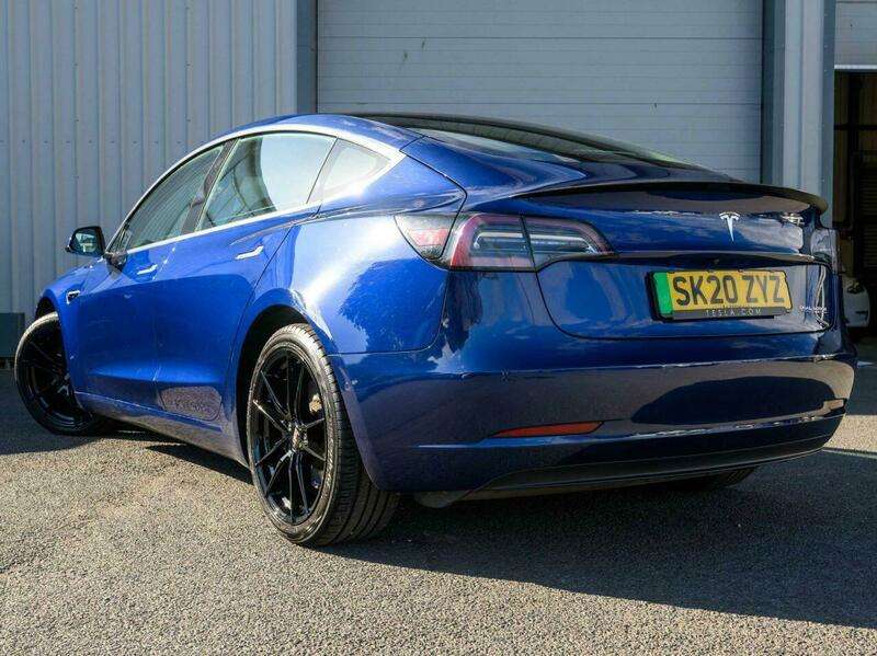 A 2020 TESLA MODEL 3 (Dual Motor) Performance Saloon 4dr Electric Auto 4WDE (Performance Upgrade) (449 bhp) A 2020 TESLA MODEL 3 (Dual Motor) Performance Saloon 4dr Electric Auto 4WDE (Performance Upgrade) (449 bhp)