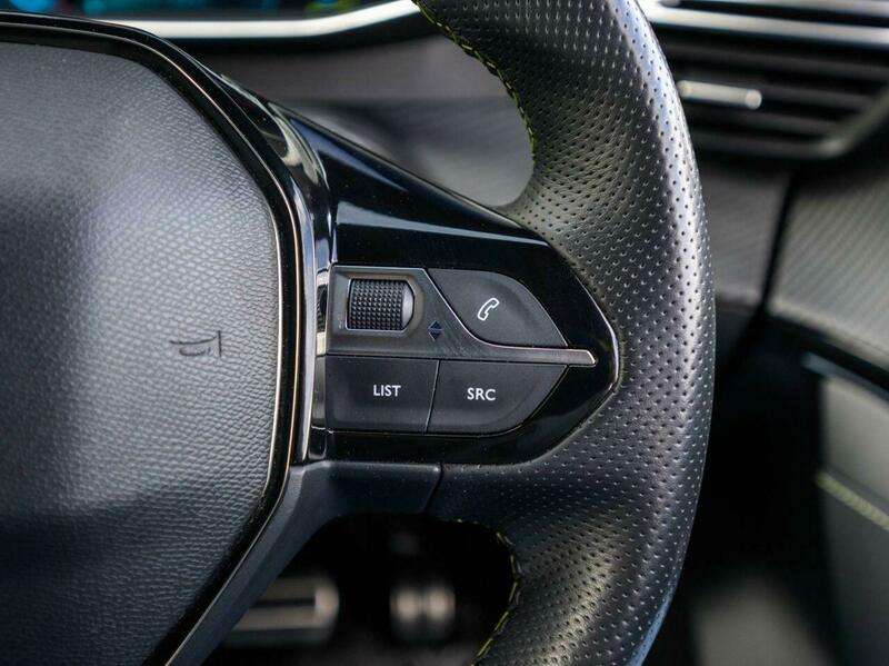 2021 PEUGEOT 208 2021 PEUGEOT 208