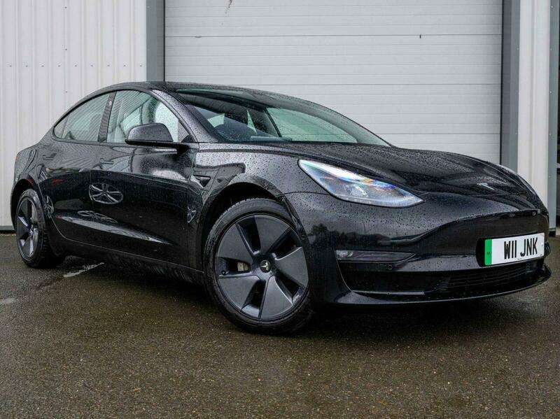 A 2021 TESLA MODEL 3 (Dual Motor) Long Range Saloon 4dr Electric Auto 4WDE (346 ps) A 2021 TESLA MODEL 3 (Dual Motor) Long Range Saloon 4dr Electric Auto 4WDE (346 ps)