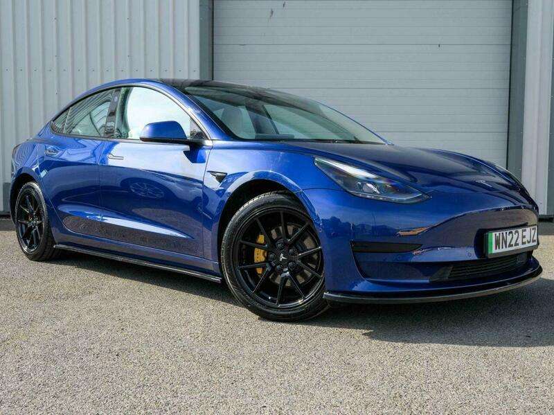 A 2022 TESLA MODEL 3 Standard Range Plus Saloon 4dr Electric Auto RWD (241 bhp) A 2022 TESLA MODEL 3 Standard Range Plus Saloon 4dr Electric Auto RWD (241 bhp)