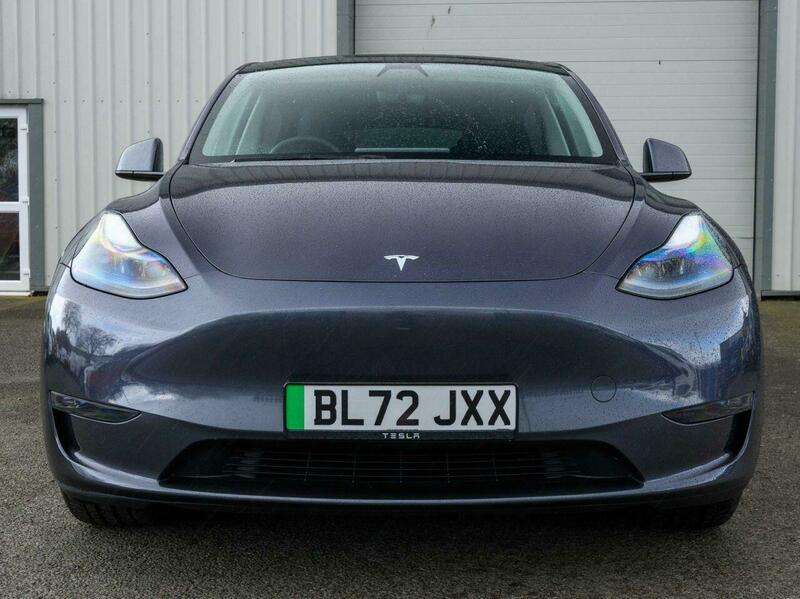 A 2022 TESLA MODEL Y (Dual Motor) Long Range SUV 5dr Electric Auto 4WDE (384 bhp) A 2022 TESLA MODEL Y (Dual Motor) Long Range SUV 5dr Electric Auto 4WDE (384 bhp)