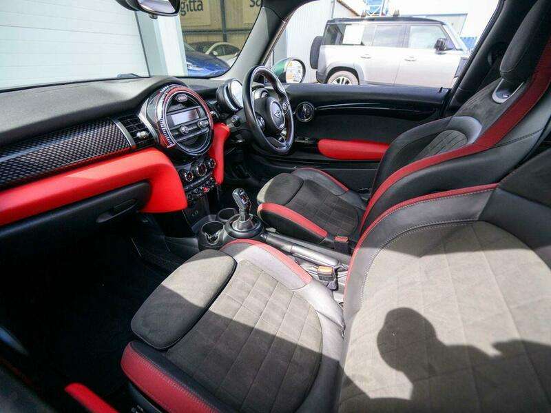 2018 MINI HATCH 2018 MINI HATCH