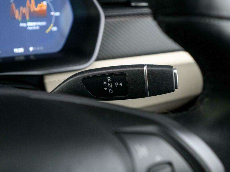 2018 TESLA MODEL X 2018 TESLA MODEL X