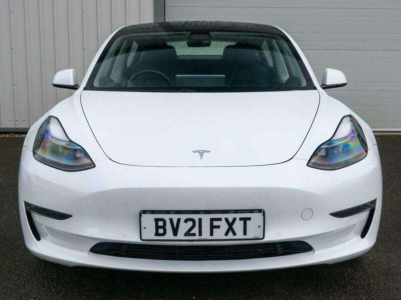 A 2021 TESLA MODEL 3 (Dual Motor) Long Range Saloon 4dr Electric Auto 4WDE (346 ps) A 2021 TESLA MODEL 3 (Dual Motor) Long Range Saloon 4dr Electric Auto 4WDE (346 ps)