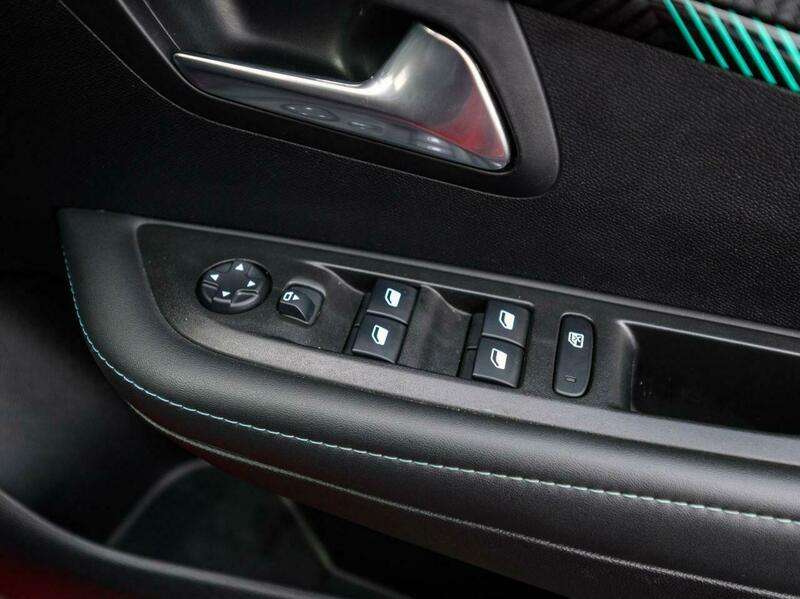 2020 PEUGEOT 208 2020 PEUGEOT 208