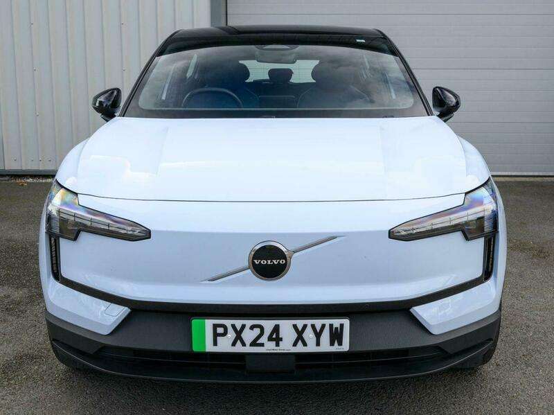 A 2024 VOLVO Single Motor 51kWh Plus SUV 5dr Electric Auto (272 ps) A 2024 VOLVO Single Motor 51kWh Plus SUV 5dr Electric Auto (272 ps)