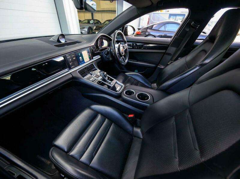 2018 PORSCHE PANAMERA 2018 PORSCHE PANAMERA