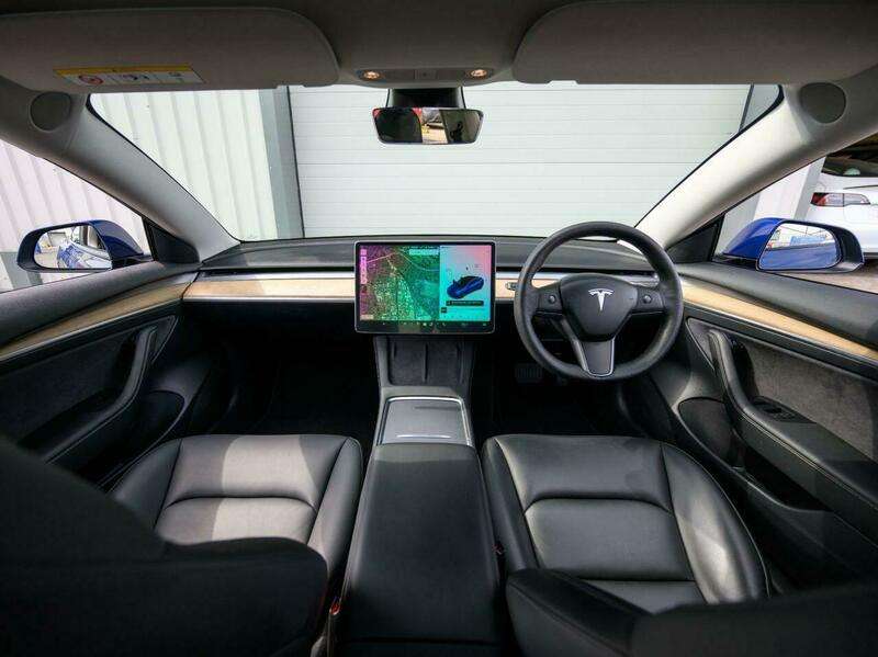 A 2021 TESLA MODEL 3 (Dual Motor) Long Range Saloon 4dr Electric Auto 4WDE (346 ps) A 2021 TESLA MODEL 3 (Dual Motor) Long Range Saloon 4dr Electric Auto 4WDE (346 ps)