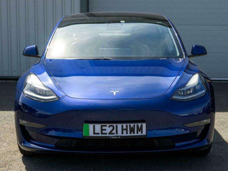 A 2021 TESLA MODEL 3 (Dual Motor) Long Range Saloon 4dr Electric Auto 4WDE (346 ps) A 2021 TESLA MODEL 3 (Dual Motor) Long Range Saloon 4dr Electric Auto 4WDE (346 ps)
