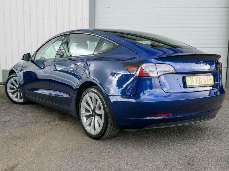 A 2021 TESLA MODEL 3 (Dual Motor) Long Range Saloon 4dr Electric Auto 4WDE (346 ps) A 2021 TESLA MODEL 3 (Dual Motor) Long Range Saloon 4dr Electric Auto 4WDE (346 ps)