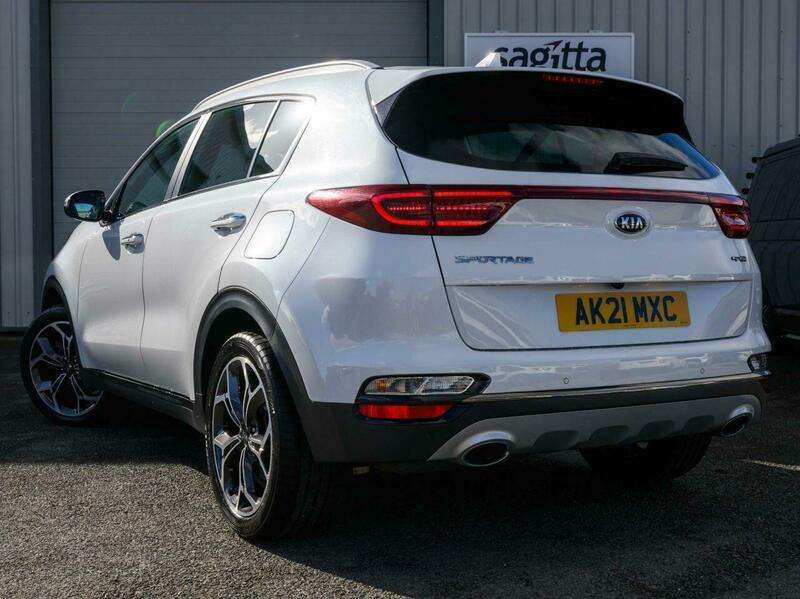 A 2021 KIA SPORTAGE 1.6 CRDi MHEV GT-Line SUV 5dr Diesel Hybrid DCT Euro 6 (s/s) (134 bhp) A 2021 KIA SPORTAGE 1.6 CRDi MHEV GT-Line SUV 5dr Diesel Hybrid DCT Euro 6 (s/s) (134 bhp)