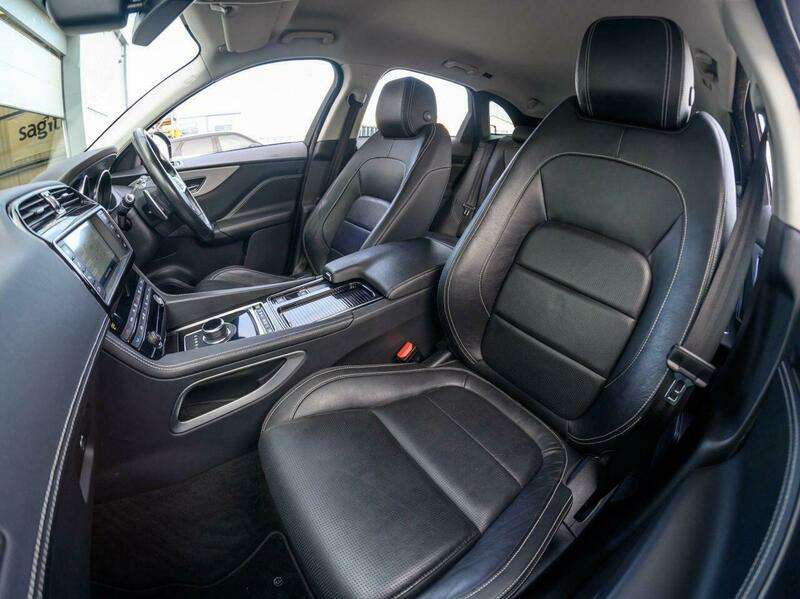 2017 JAGUAR F-PACE 2017 JAGUAR F-PACE