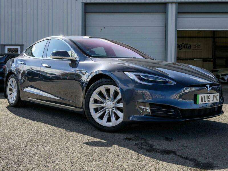 A 2019 TESLA MODEL S 75D (Dual Motor) Hatchback 5dr Electric Auto 4WD (328 bhp) A 2019 TESLA MODEL S 75D (Dual Motor) Hatchback 5dr Electric Auto 4WD (328 bhp)