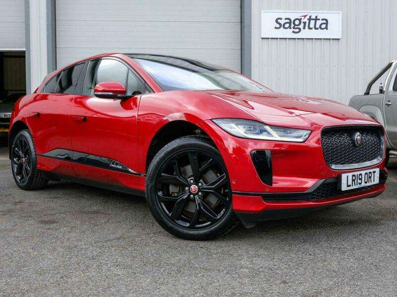 A 2019 JAGUAR I-PACE 400 90kWh SE SUV 5dr Electric Auto 4WD (400 ps) A 2019 JAGUAR I-PACE 400 90kWh SE SUV 5dr Electric Auto 4WD (400 ps)