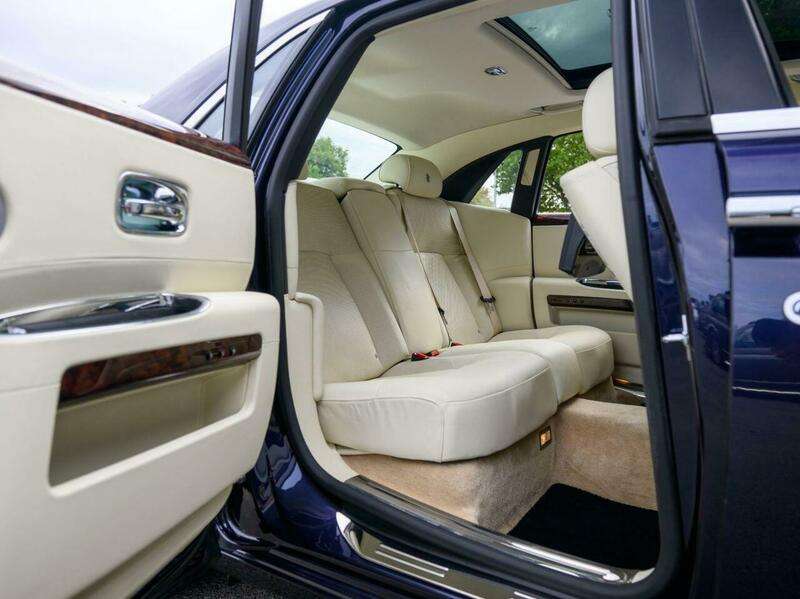 2012 ROLLS-ROYCE GHOST 2012 ROLLS-ROYCE GHOST