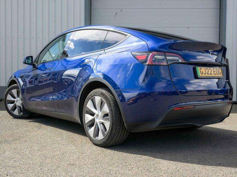 A 2022 TESLA MODEL Y (Dual Motor) Long Range SUV 5dr Electric Auto 4WDE (384 bhp) A 2022 TESLA MODEL Y (Dual Motor) Long Range SUV 5dr Electric Auto 4WDE (384 bhp)