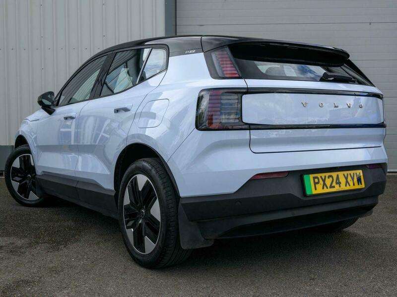 A 2024 VOLVO Single Motor 51kWh Plus SUV 5dr Electric Auto (272 ps) A 2024 VOLVO Single Motor 51kWh Plus SUV 5dr Electric Auto (272 ps)