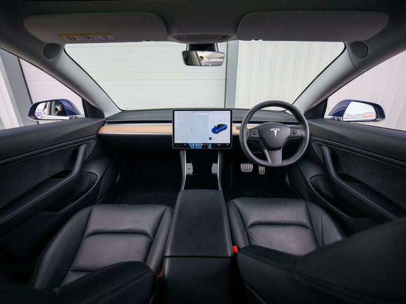A 2020 TESLA MODEL 3 (Dual Motor) Performance Saloon 4dr Electric Auto 4WDE (Performance Upgrade) (449 bhp) A 2020 TESLA MODEL 3 (Dual Motor) Performance Saloon 4dr Electric Auto 4WDE (Performance Upgrade) (449 bhp)