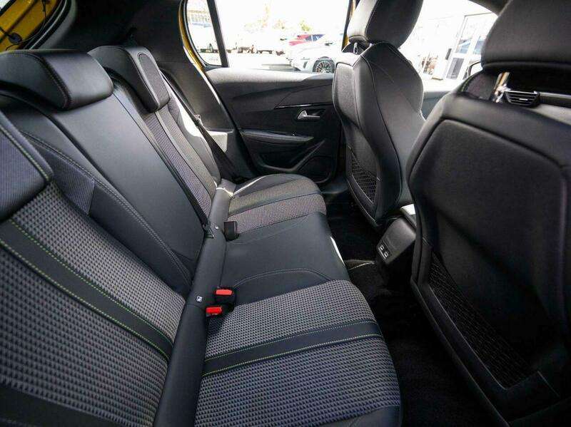 2021 PEUGEOT 208 2021 PEUGEOT 208