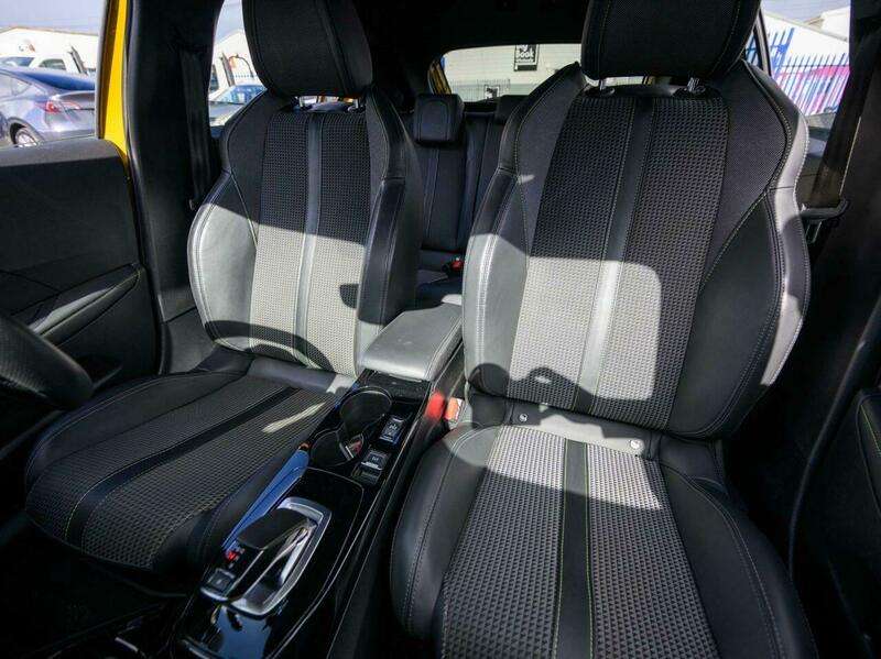 2021 PEUGEOT 208 2021 PEUGEOT 208