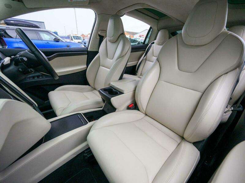 2018 TESLA MODEL X 2018 TESLA MODEL X