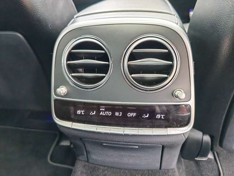 2019 MERCEDES 300 2019 MERCEDES 300
