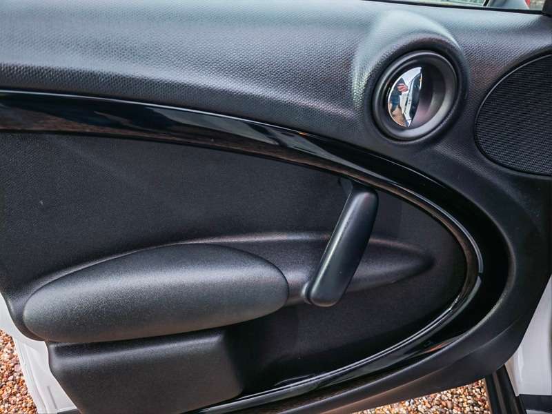 2011 MINI COUNTRYMAN 2011 MINI COUNTRYMAN