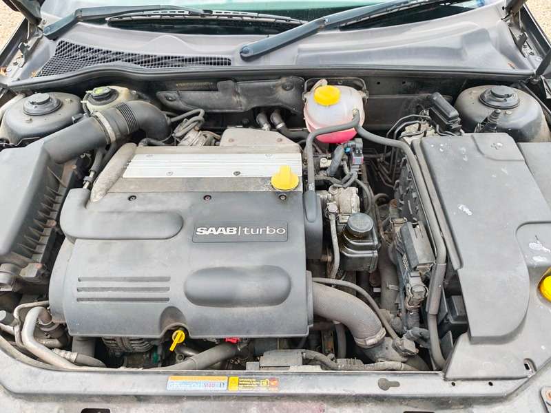 2004 SAAB 9-3 2004 SAAB 9-3