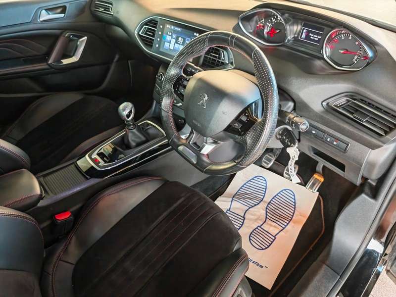 2015 PEUGEOT 308 2015 PEUGEOT 308