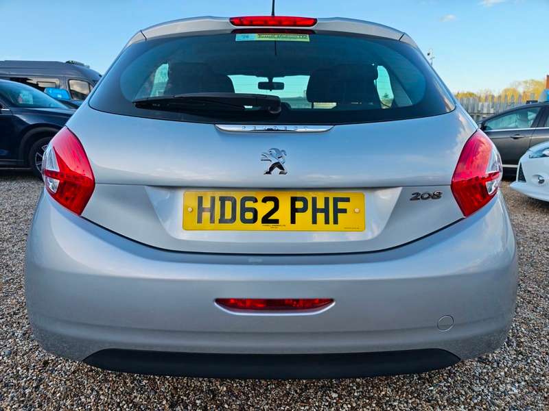2012 PEUGEOT 208 2012 PEUGEOT 208
