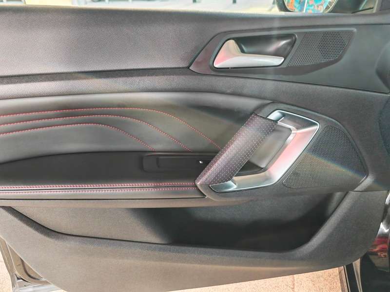2015 PEUGEOT 308 2015 PEUGEOT 308