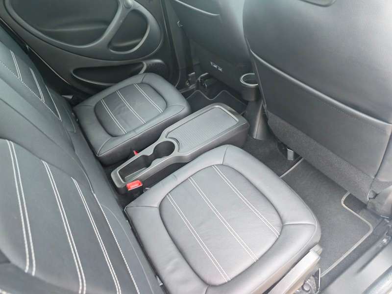 2017 SMART FORFOUR 2017 SMART FORFOUR