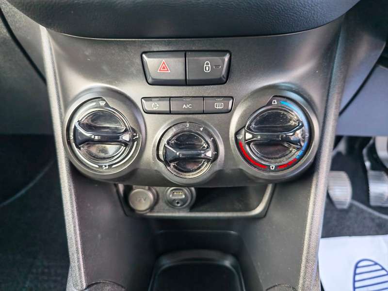 2012 PEUGEOT 208 2012 PEUGEOT 208