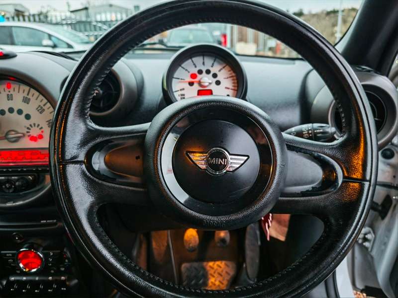 2011 MINI COUNTRYMAN 2011 MINI COUNTRYMAN