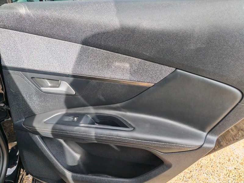 2017 PEUGEOT 3008 2017 PEUGEOT 3008