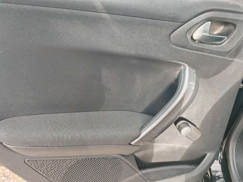 2018 PEUGEOT 2008 2018 PEUGEOT 2008