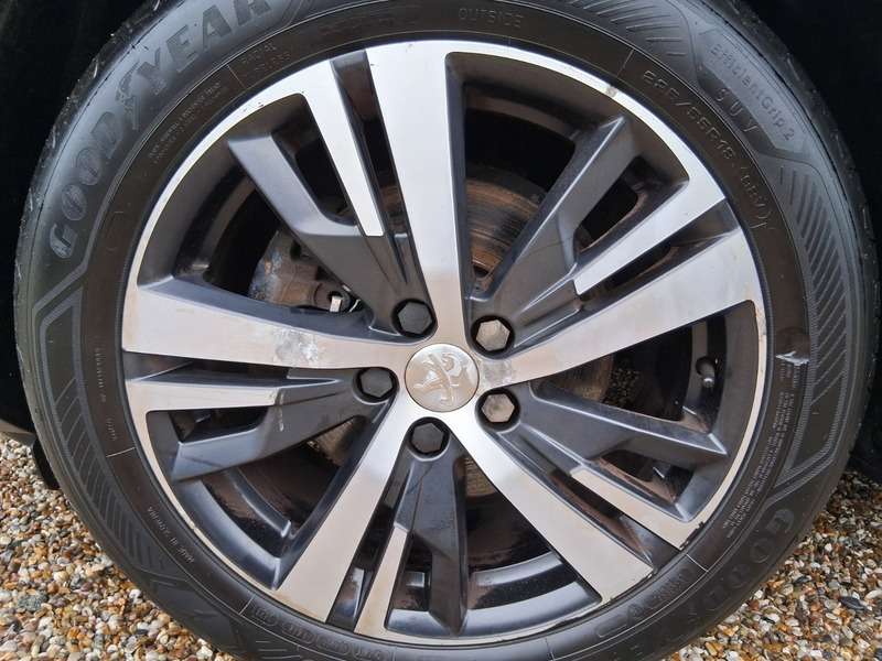 2017 PEUGEOT 3008 2017 PEUGEOT 3008