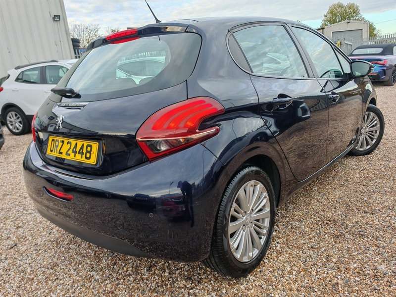 2018 PEUGEOT 208 2018 PEUGEOT 208