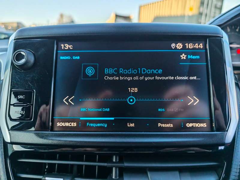 2019 PEUGEOT 208 2019 PEUGEOT 208