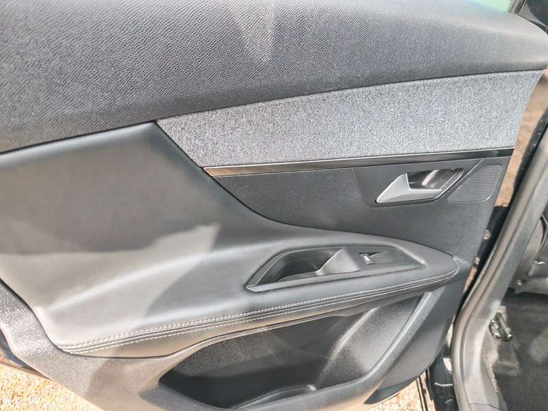 2017 PEUGEOT 3008 2017 PEUGEOT 3008